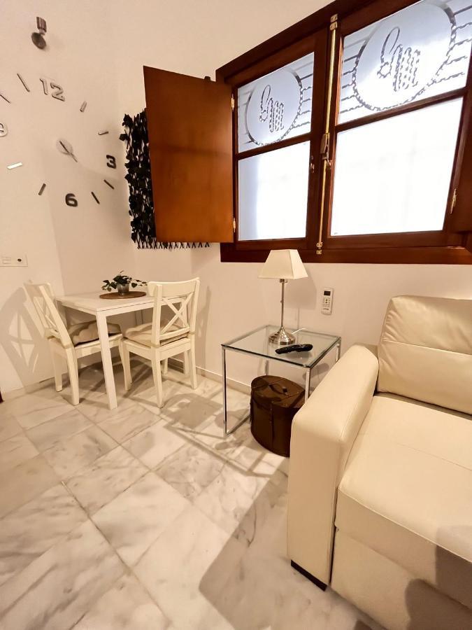 סביליה Elegant Duplex Isidoro Apartment מראה חיצוני תמונה